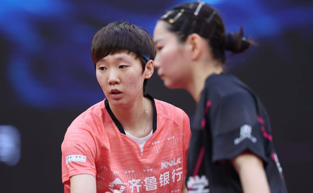 以其强劲的 以其强劲的