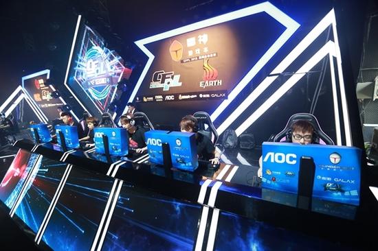 乌迪内斯3-0恩波利迎三轮不败，埃克伦坎普梅开二度.