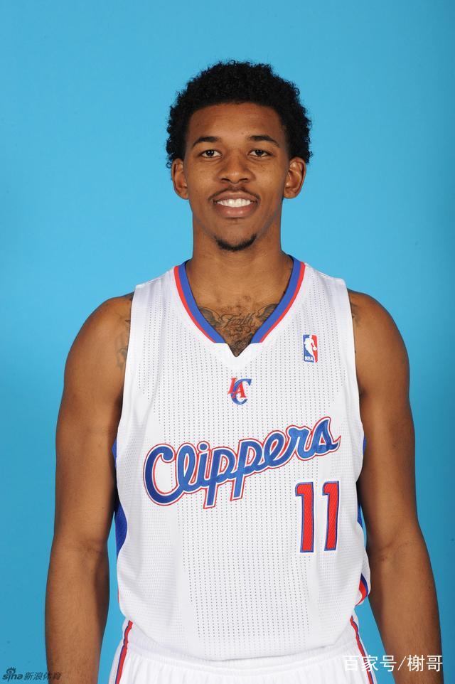 套上牵扯狮 套上牵扯狮