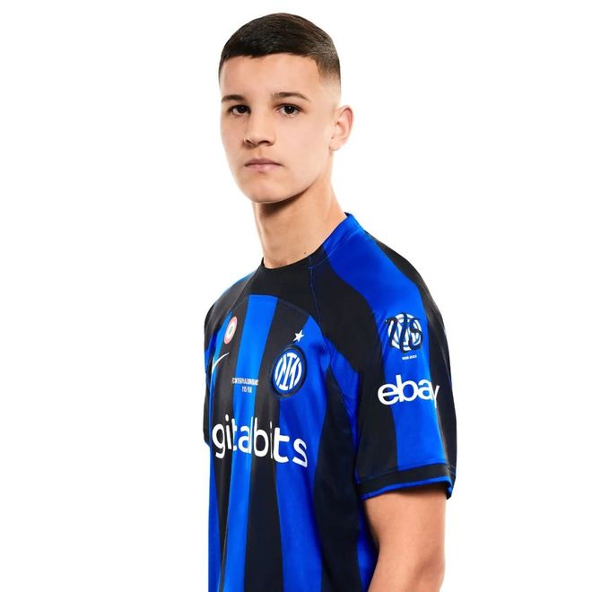 边锋通过高 边锋通过高